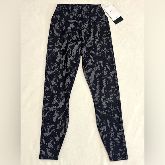 Nike Pants - Nike One Women’s Dri-Fit High- Waisted 7/8 Length Charcoal & Black Leggings